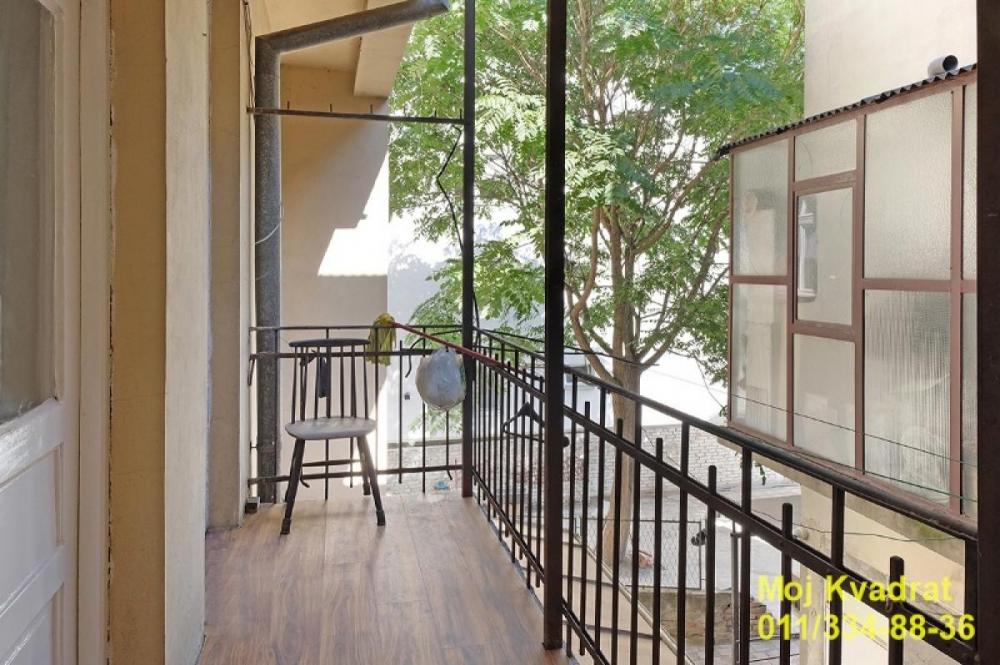 Stan na prodaju u Beogradu, Južni bulevar, dvosoban, 69m2, cena 195000 evra