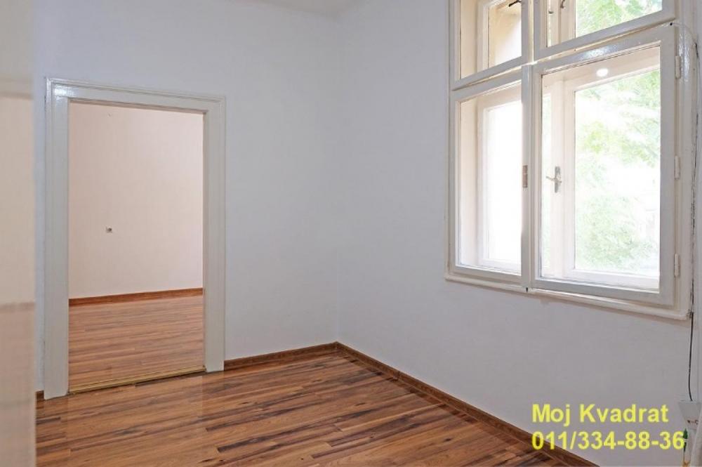 Stan na prodaju u Beogradu, Južni bulevar, dvosoban, 69m2, cena 195000 evra