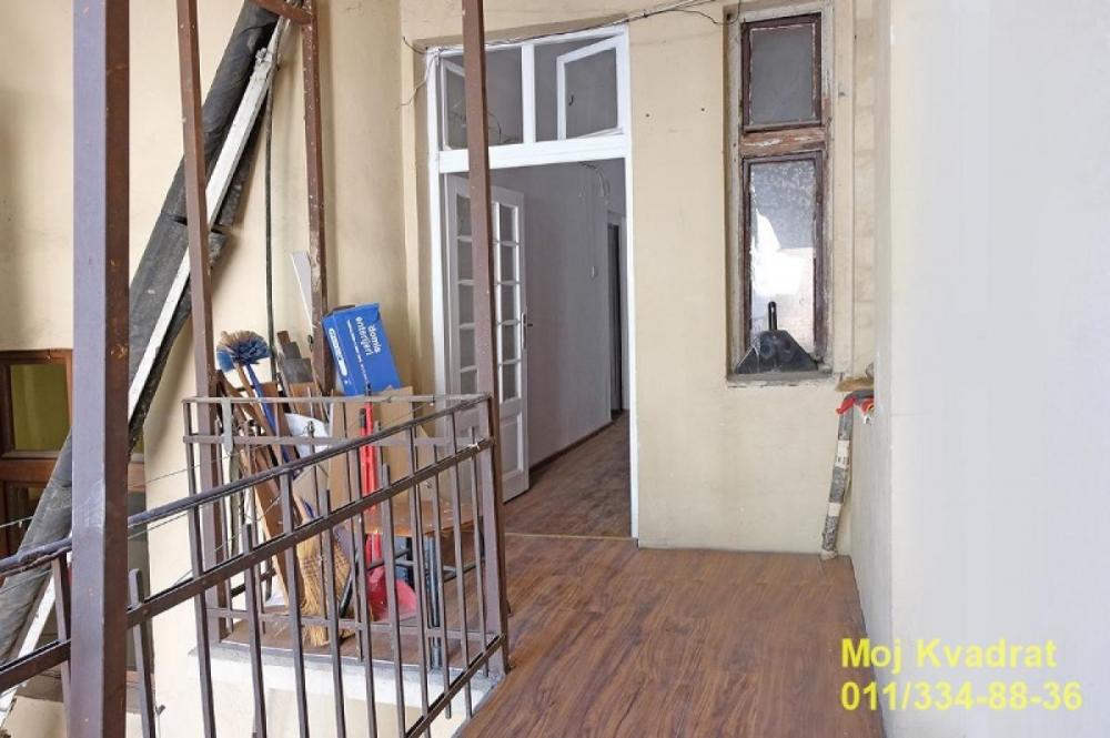 Stan na prodaju u Beogradu, Južni bulevar, dvosoban, 69m2, cena 195000 evra