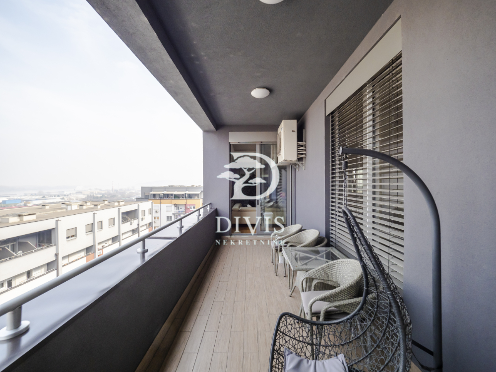 Stan na prodaju u Beogradu, Karaburma, cetvorosoban, 129m2, cena 520000 evra