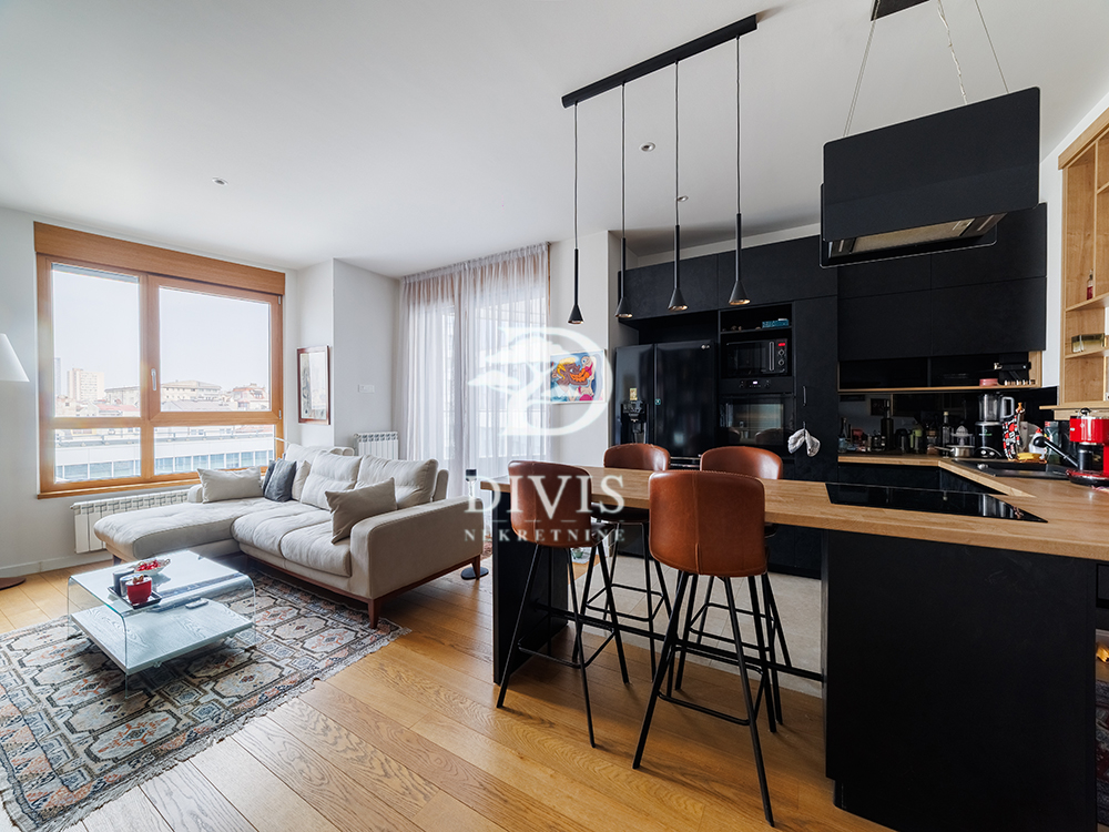 Stan na prodaju u Beogradu, Savski venac, cetvorosoban, 107m2, cena 684800 evra