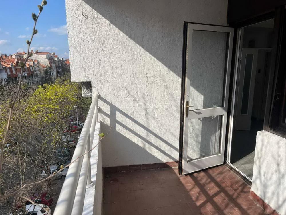 Stan na prodaju u Beogradu, Banovo brdo, jednosoban, 44m2, cena 142000 evra