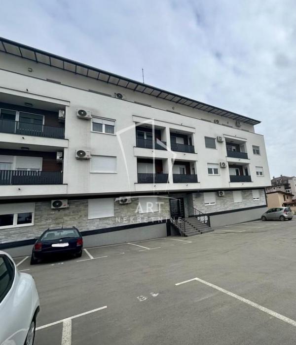 Stan na prodaju u Beogradu, Kaluđerica, jednoiposoban, 56m2, cena 95829 evra