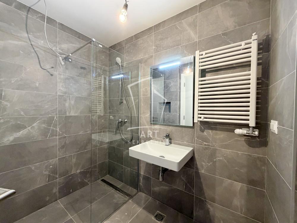 Stan na prodaju u Beogradu, Novi Beograd, dvosoban, 59m2, cena 305000 evra