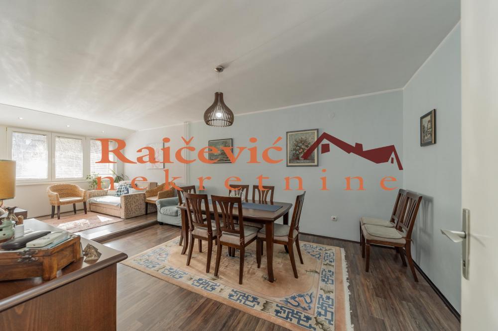 Stan na prodaju u Beogradu, Novi Beograd blok 37, dvoiposoban, 67m2, cena 233000 evra