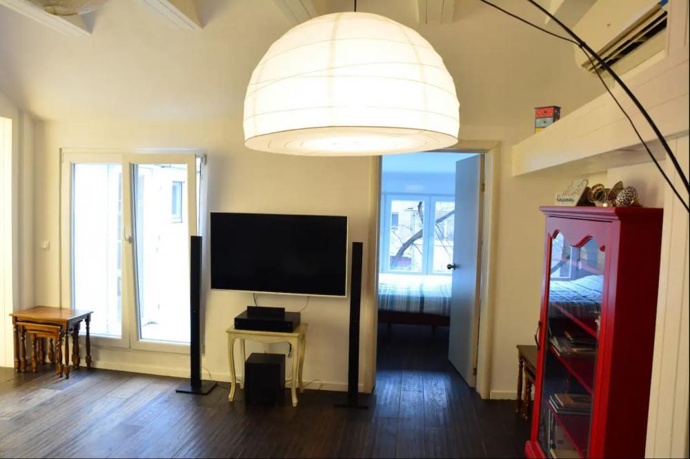 Stan na prodaju u Beogradu, Kalenić pijaca, trosoban, 82m2, cena 320000 evra