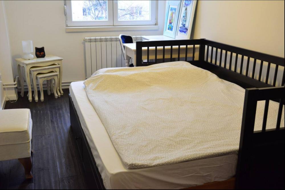 Stan na prodaju u Beogradu, Kalenić pijaca, trosoban, 82m2, cena 320000 evra