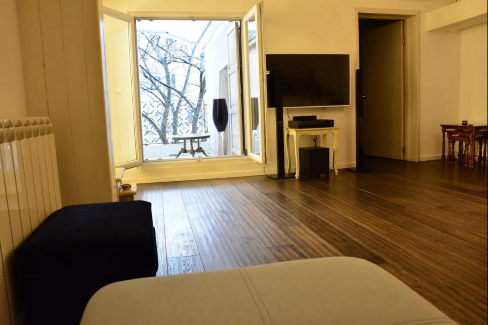 Stan na prodaju u Beogradu, Kalenić pijaca, trosoban, 82m2, cena 320000 evra