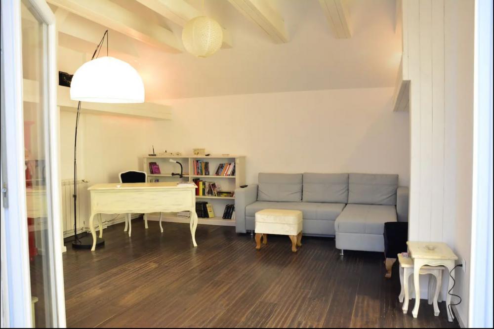 Stan na prodaju u Beogradu, Kalenić pijaca, trosoban, 82m2, cena 320000 evra