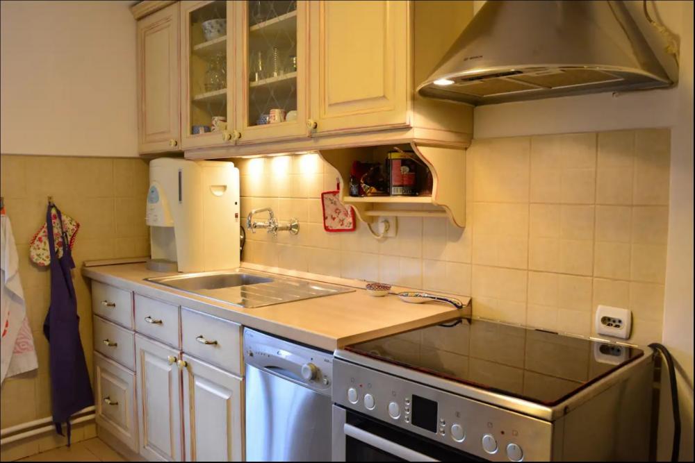 Stan na prodaju u Beogradu, Kalenić pijaca, trosoban, 82m2, cena 320000 evra