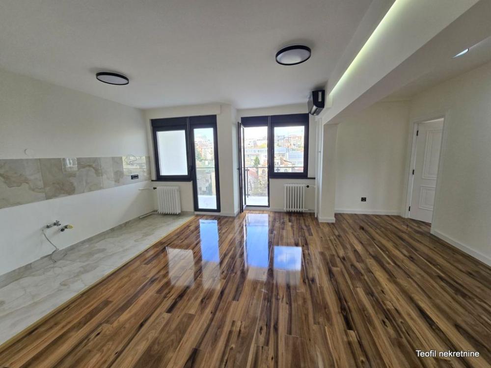 Stan na prodaju u Beogradu, Južni bulevar, trosoban, 75m2, cena 299000 evra