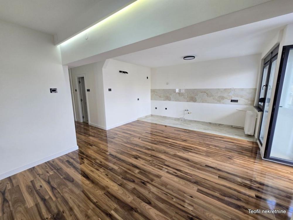 Stan na prodaju u Beogradu, Južni bulevar, trosoban, 75m2, cena 299000 evra