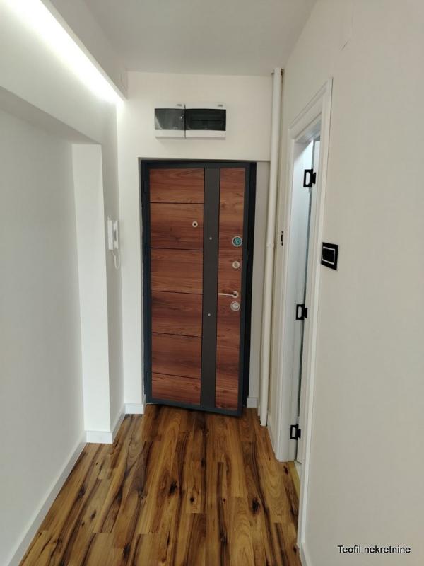 Stan na prodaju u Beogradu, Južni bulevar, trosoban, 75m2, cena 299000 evra