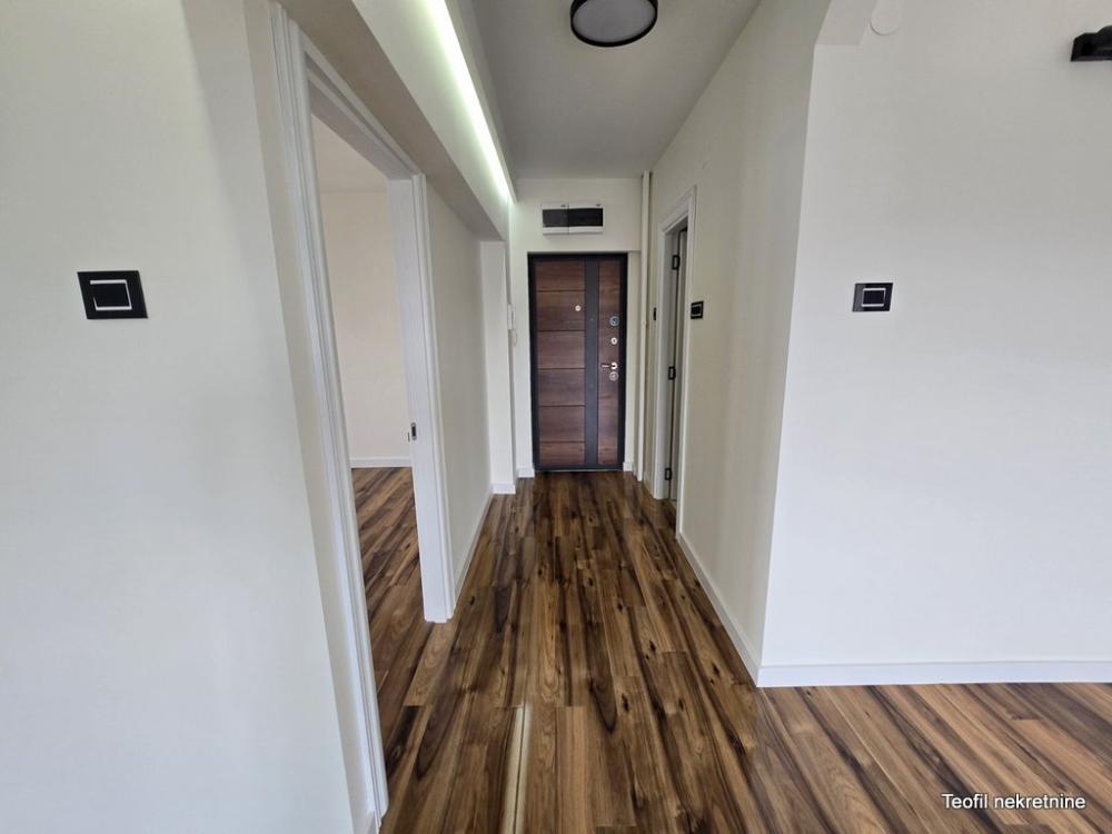 Stan na prodaju u Beogradu, Južni bulevar, trosoban, 75m2, cena 299000 evra