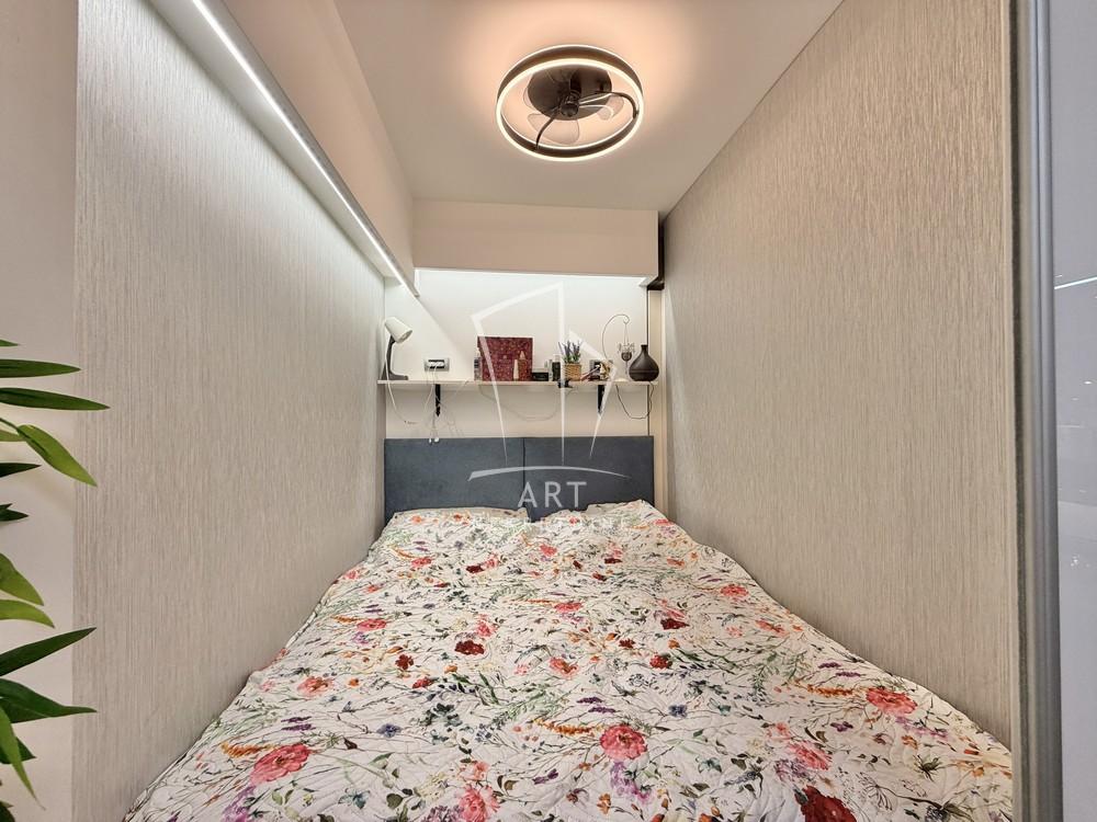 Stan na prodaju u Beogradu, Bulevar despota Stefana, trosoban, 54m2, cena 220000 evra