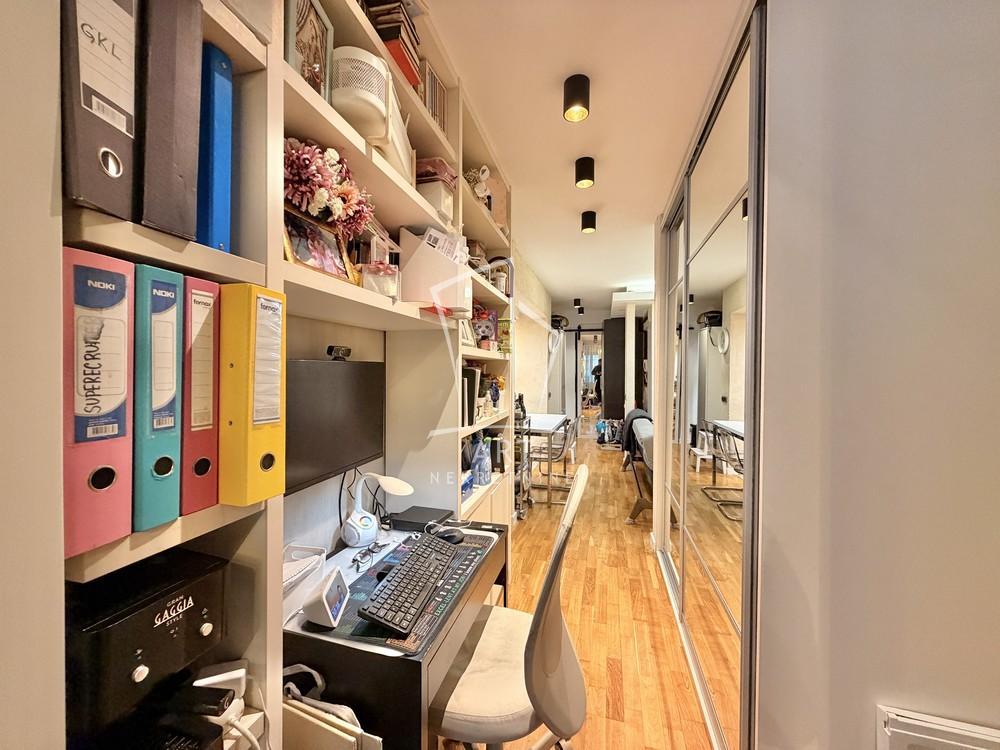 Stan na prodaju u Beogradu, Bulevar despota Stefana, trosoban, 54m2, cena 220000 evra