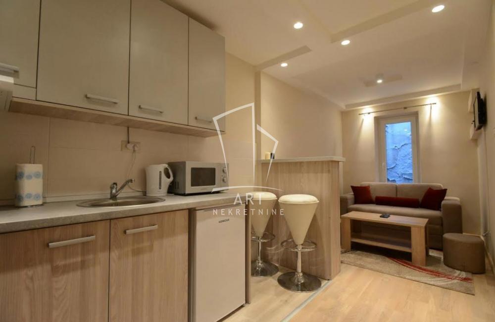 Stan na prodaju u Beogradu, Stari grad, jednoiposoban, 35m2, cena 279000 evra