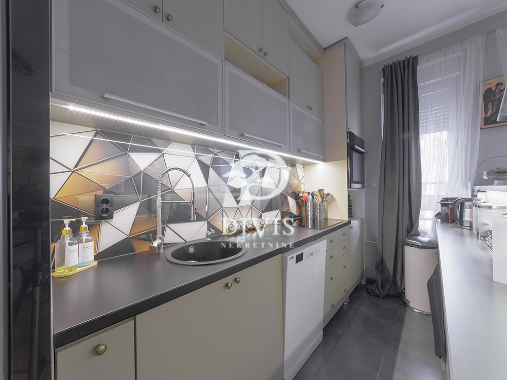 Stan na prodaju u Beogradu, Neimar, 196m2, cena 530000 evra