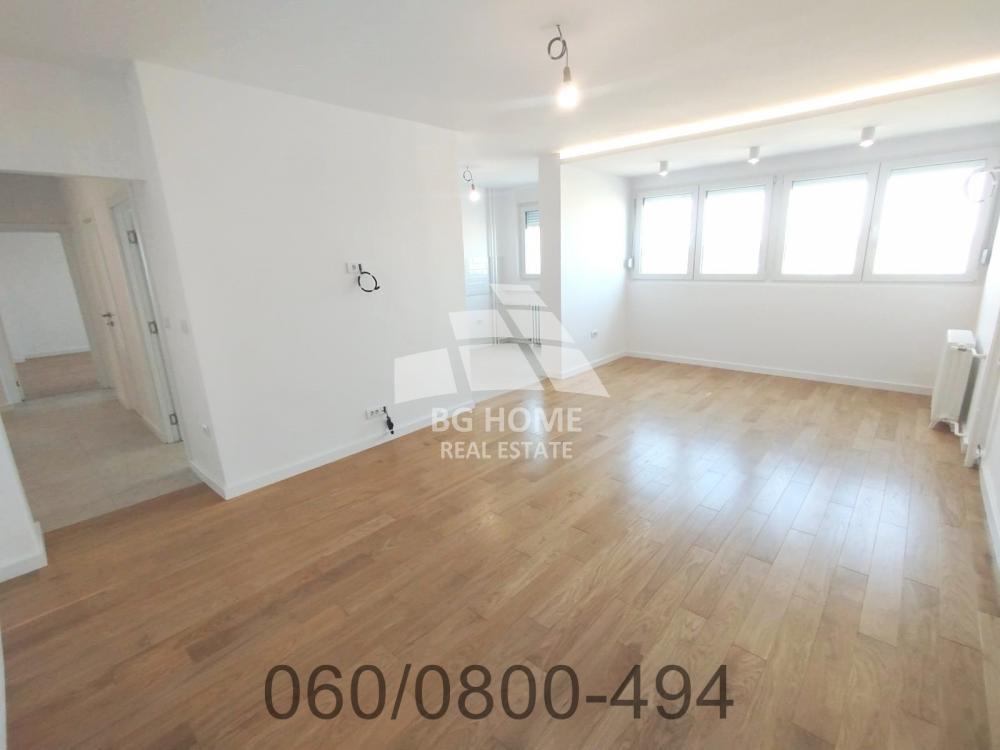 Stan na prodaju u Beogradu, Novi Beograd, cetvorosoban, 95m2, cena 325000 evra