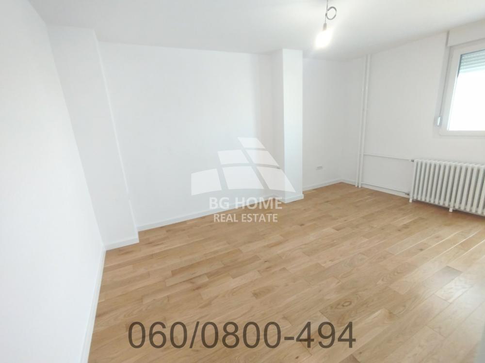 Stan na prodaju u Beogradu, Novi Beograd, cetvorosoban, 95m2, cena 325000 evra