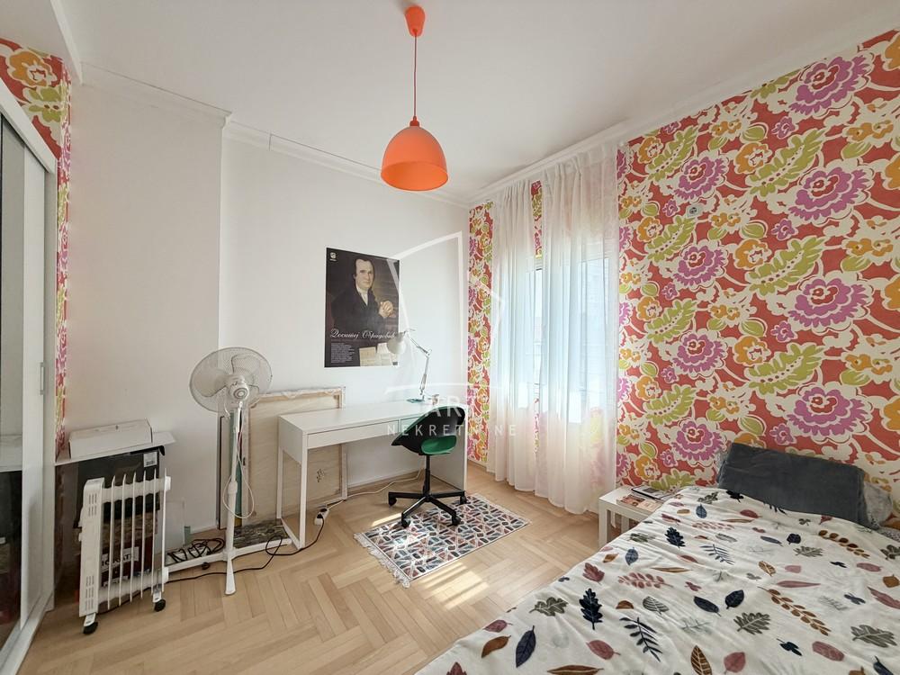 Stan na prodaju u Beogradu, Stari grad, trosoban, 63m2, cena 395000 evra