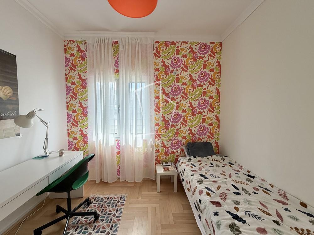 Stan na prodaju u Beogradu, Stari grad, trosoban, 63m2, cena 395000 evra