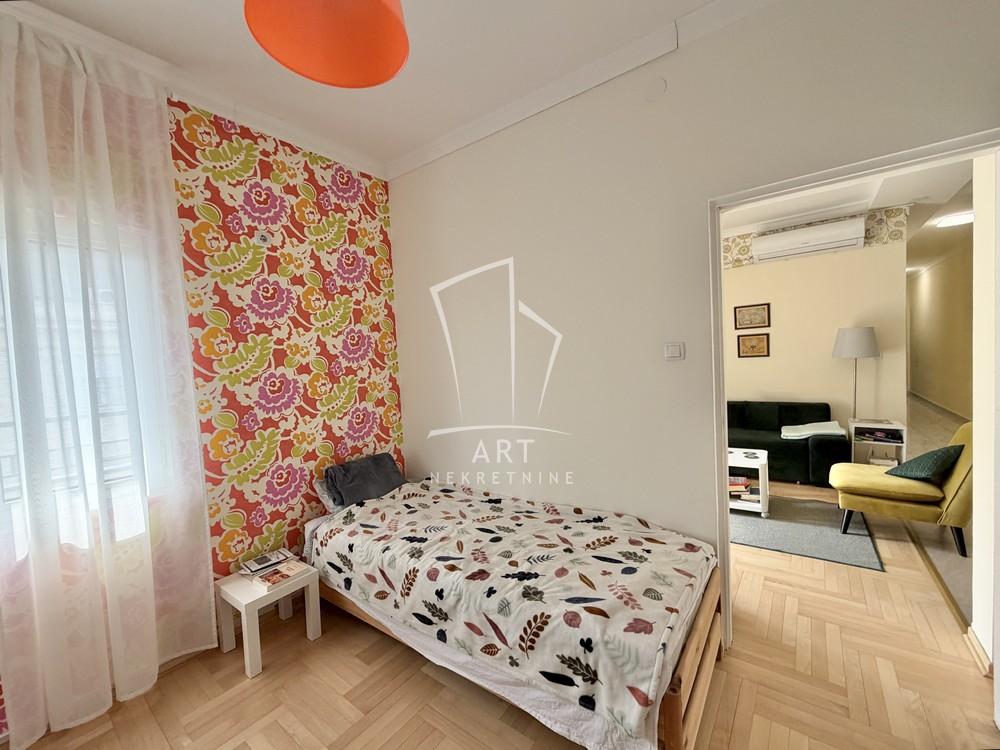 Stan na prodaju u Beogradu, Stari grad, trosoban, 63m2, cena 395000 evra