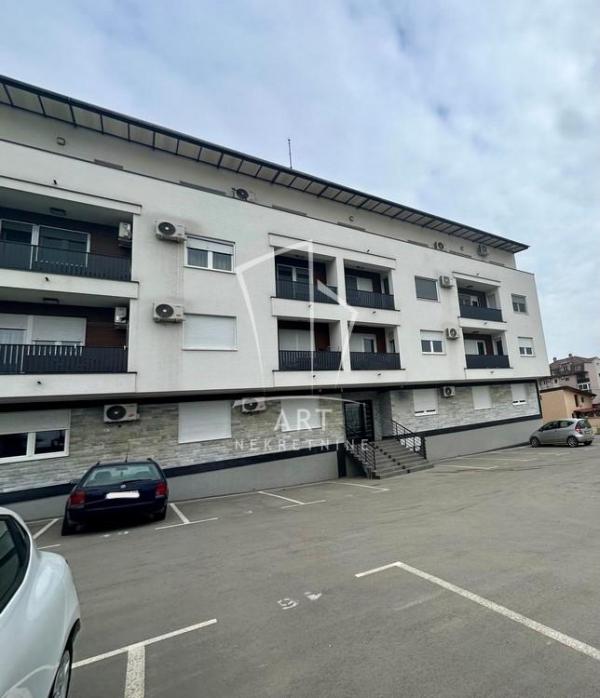 Stan na prodaju u Beogradu, Kaluđerica, jednoiposoban, 41m2, cena 79407 evra