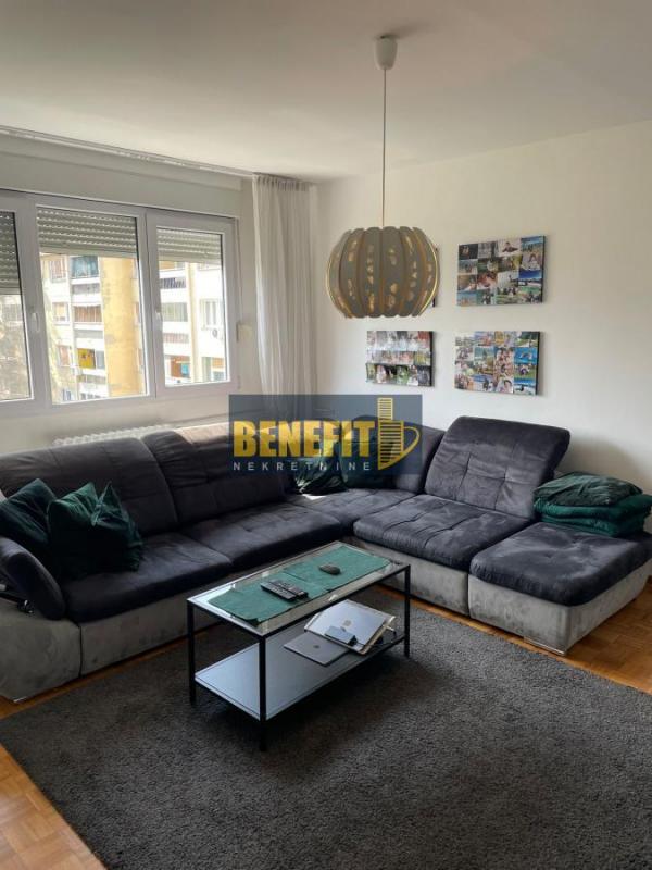 Stan na prodaju u Beogradu, Prvomajska, dvosoban, 66m2, cena 185000 evra