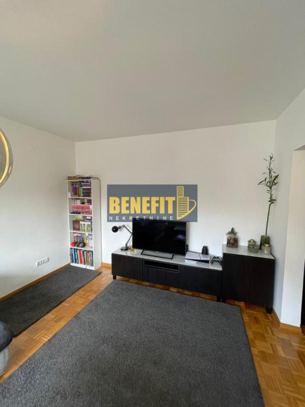 Stan na prodaju u Beogradu, Prvomajska, dvosoban, 66m2, cena 185000 evra