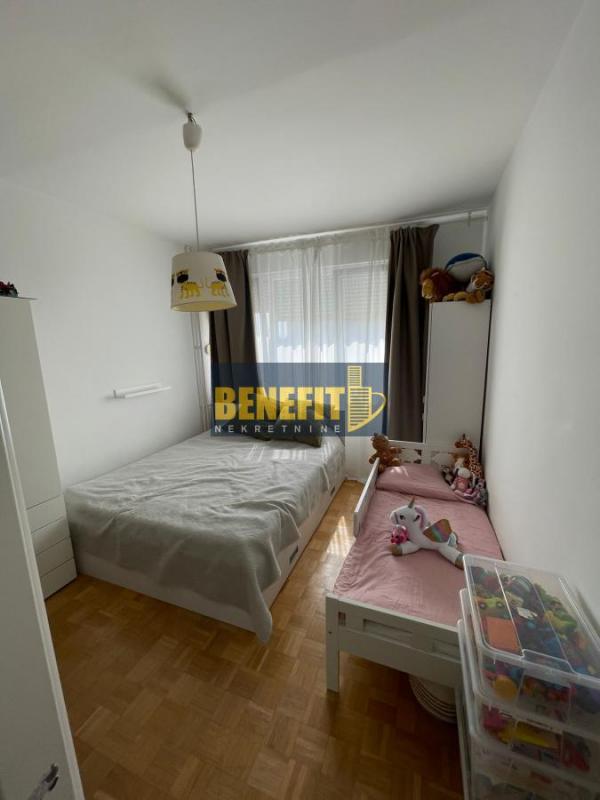 Stan na prodaju u Beogradu, Prvomajska, dvosoban, 66m2, cena 185000 evra