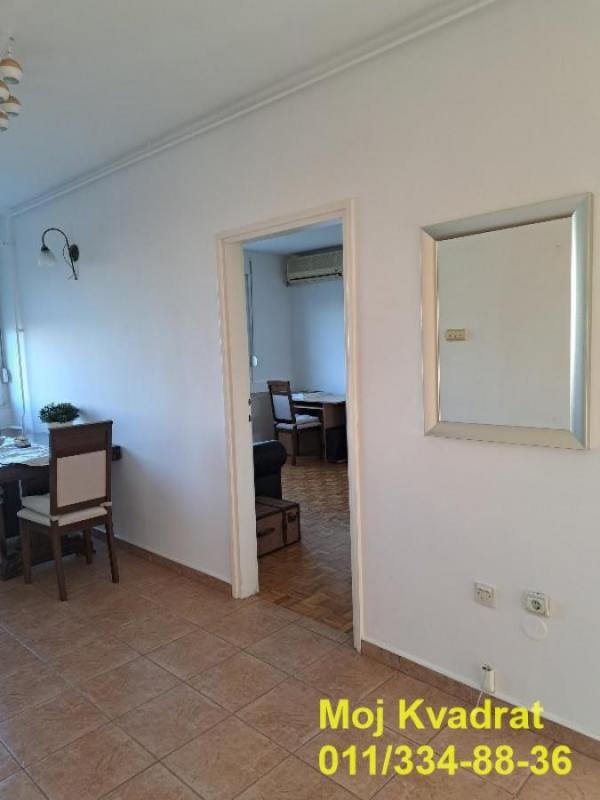 Stan na prodaju u Beogradu, Novi Beograd blok 45 (TC Enjub), dvosoban, 66m2, cena 245000 evra