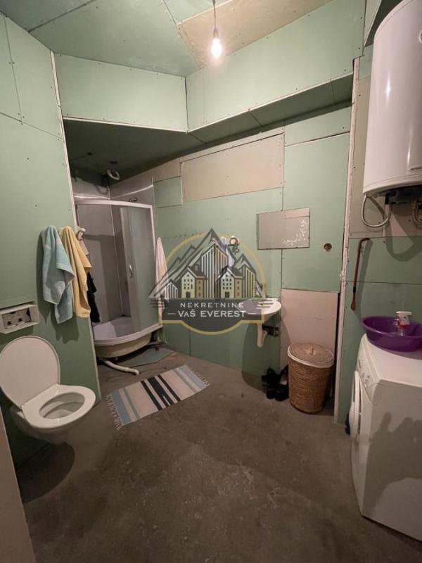 Stan na prodaju u Beogradu, Vračar (Centar), trosoban, 72m2, cena 328500 evra