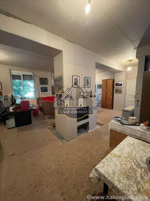 Stan na prodaju u Beogradu, Vračar (Centar), trosoban, 72m2, cena 328500 evra