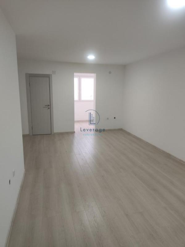 Stan na prodaju u Beogradu, Žarkovo, dvoiposoban, 66m2, cena 165000 evra