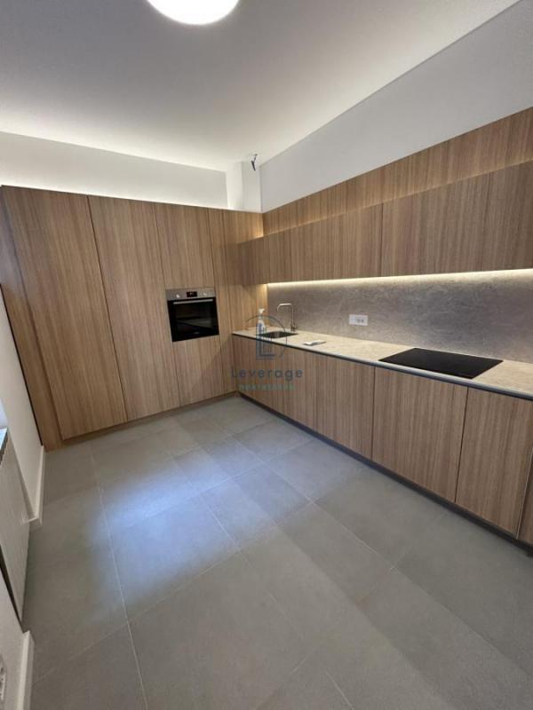 Stan na prodaju u Beogradu, Dorćol, trosoban, 130m2, cena 620000 evra