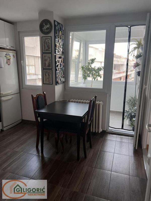 Glavna slika oglasa 271919