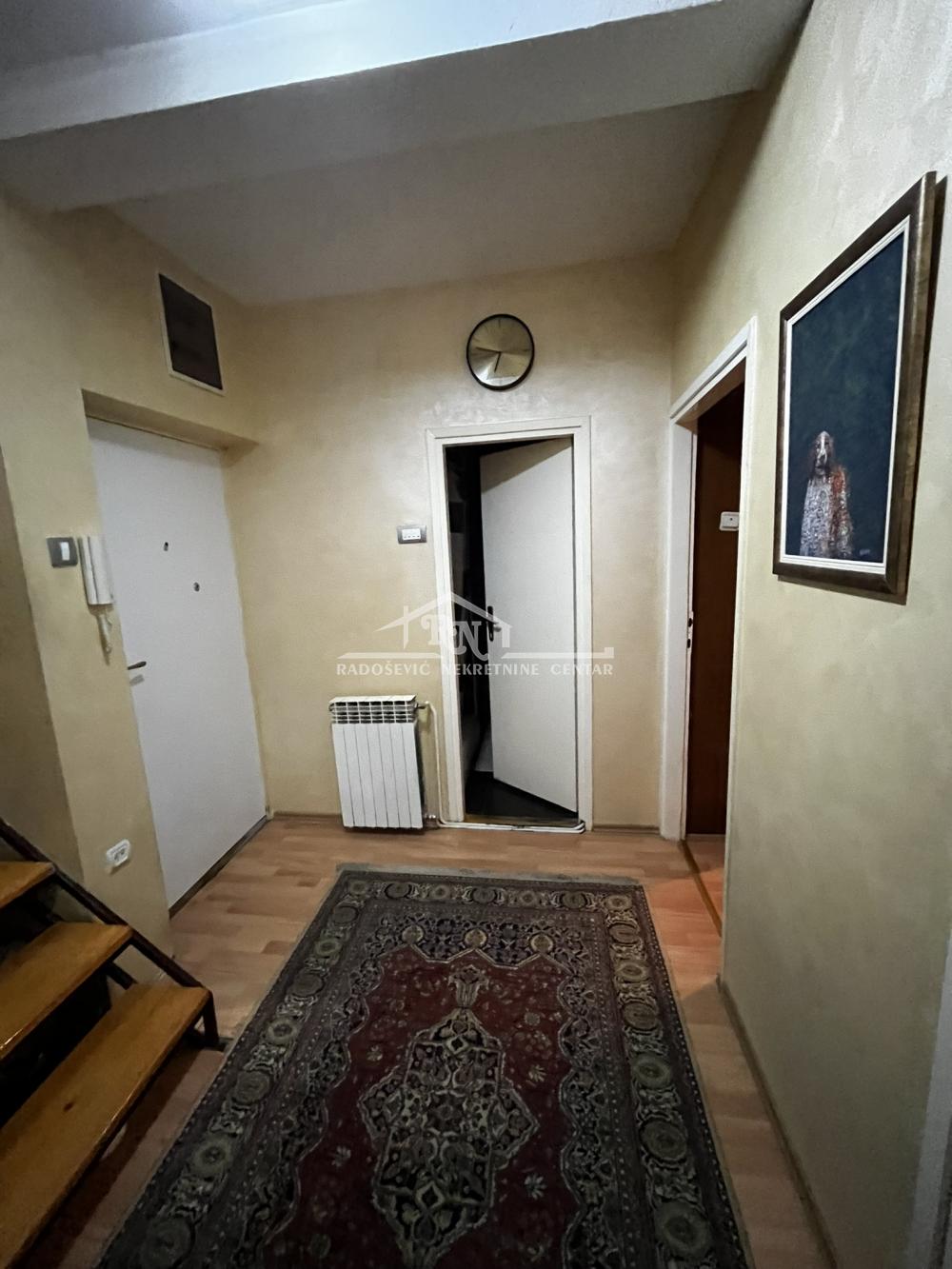 Stan na prodaju u Beogradu, Karaburma, 110m2, cena 278000 evra