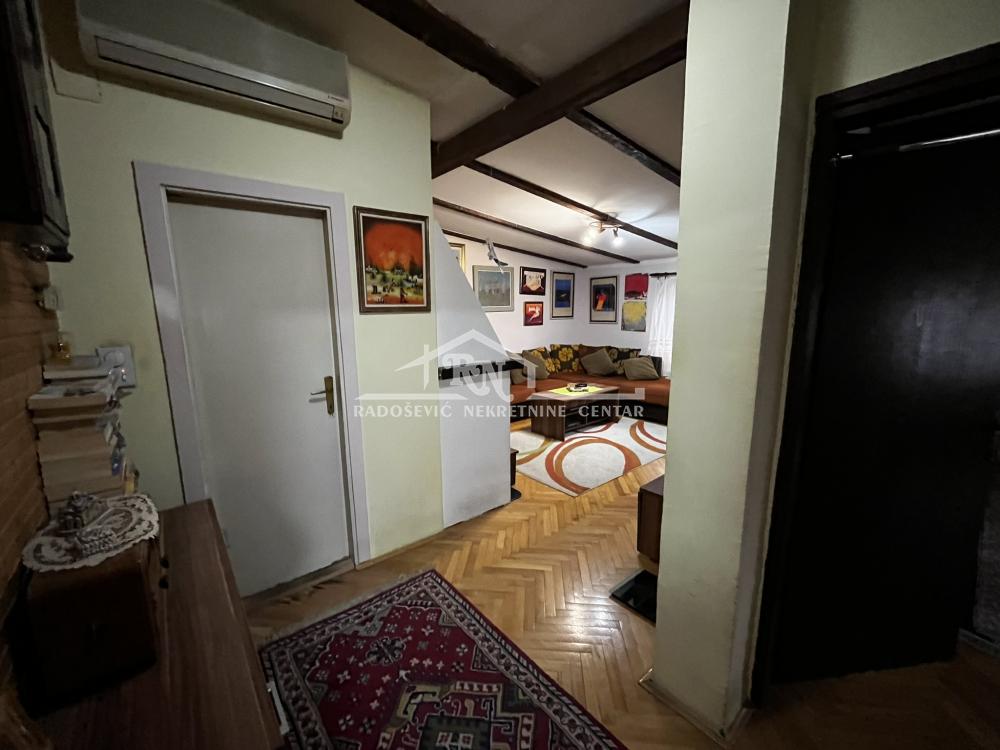 Stan na prodaju u Beogradu, Karaburma, 110m2, cena 278000 evra