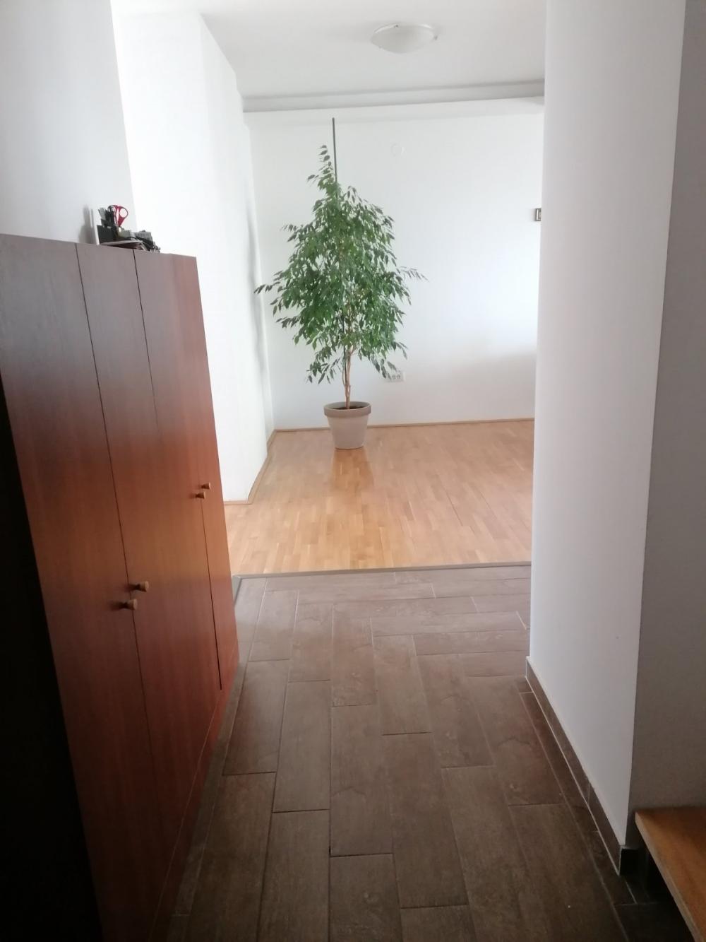 Stan na prodaju u Beogradu, Karaburma, cetvorosoban, 101m2, cena 280000 evra