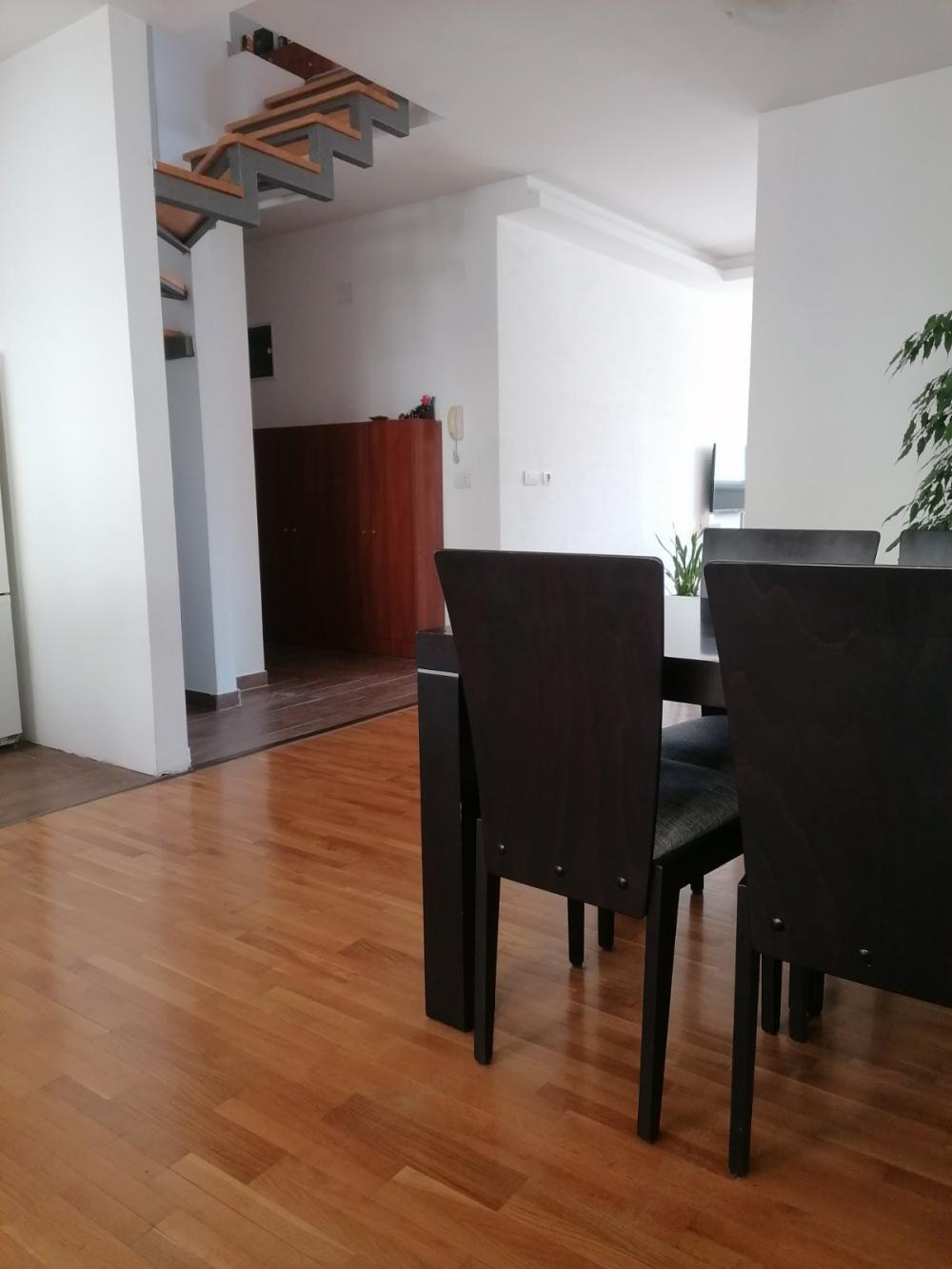 Stan na prodaju u Beogradu, Karaburma, cetvorosoban, 101m2, cena 280000 evra