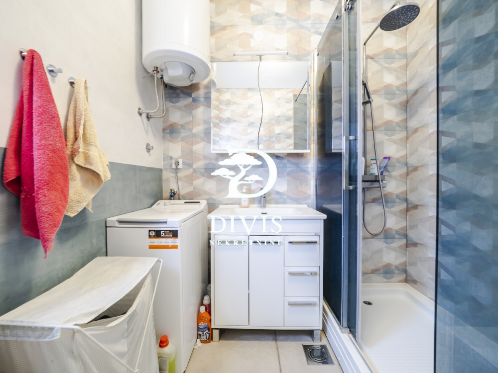 Stan na prodaju u Beogradu, Stari grad, trosoban, 64m2, cena 395000 evra