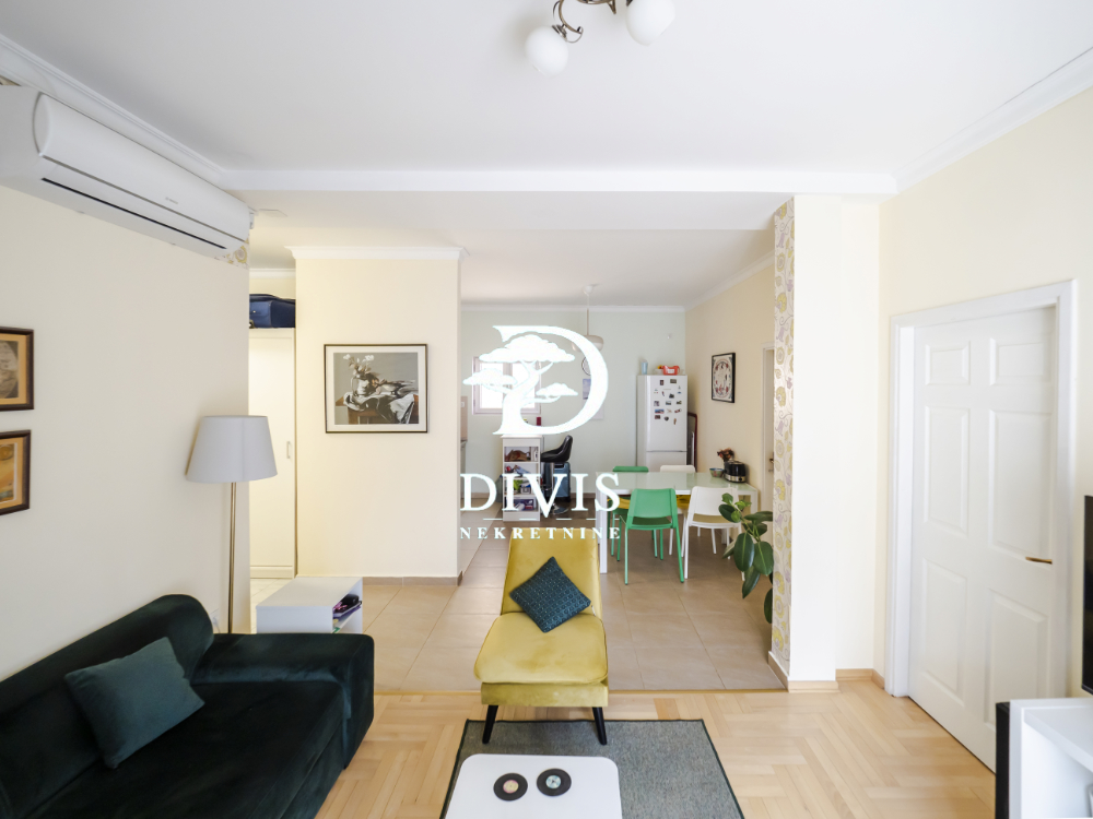 Stan na prodaju u Beogradu, Stari grad, trosoban, 64m2, cena 395000 evra