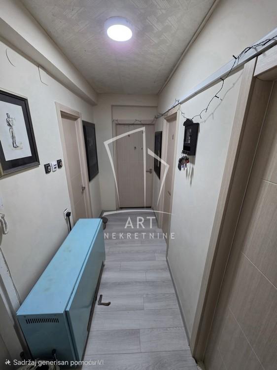 Stan na prodaju u Beogradu, Novi Beograd, trosoban, 56m2, cena 223000 evra