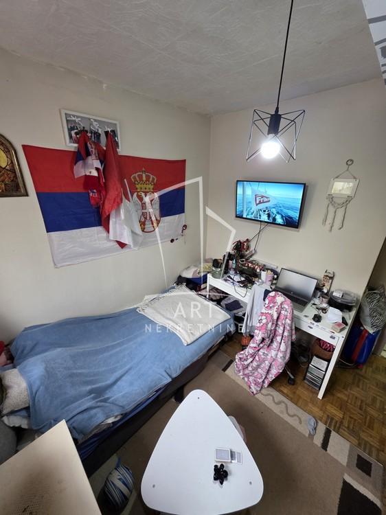 Stan na prodaju u Beogradu, Novi Beograd, trosoban, 56m2, cena 223000 evra