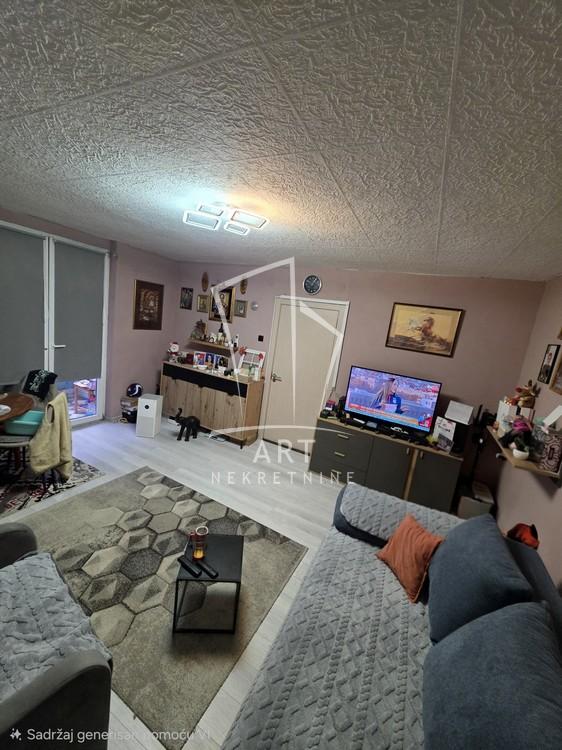 Stan na prodaju u Beogradu, Novi Beograd, trosoban, 56m2, cena 223000 evra