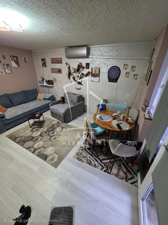 Stan na prodaju u Beogradu, Novi Beograd, trosoban, 56m2, cena 223000 evra