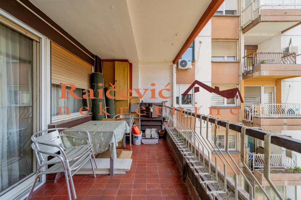 Stan na prodaju u Beogradu, Dorćol, cetvorosoban, 97m2, cena 375000 evra