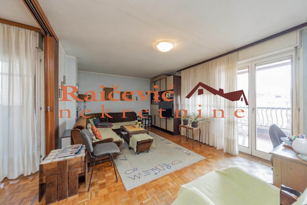 Stan na prodaju u Beogradu, Dorćol, cetvorosoban, 97m2, cena 375000 evra