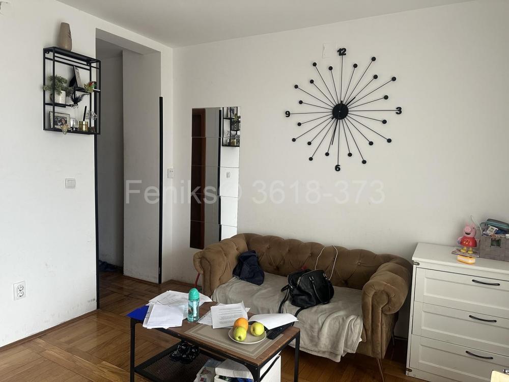 Stan na prodaju u Beogradu, Cvetkova pijaca, jednoiposoban, 36m2, cena 117000 evra